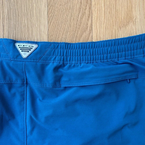 Columbia Women’s Shorts PFG Tidal Blue Size XL - Picture 5 of 9